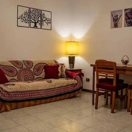 Lacasadeinonni - Laghi&relax * Varano Borghi