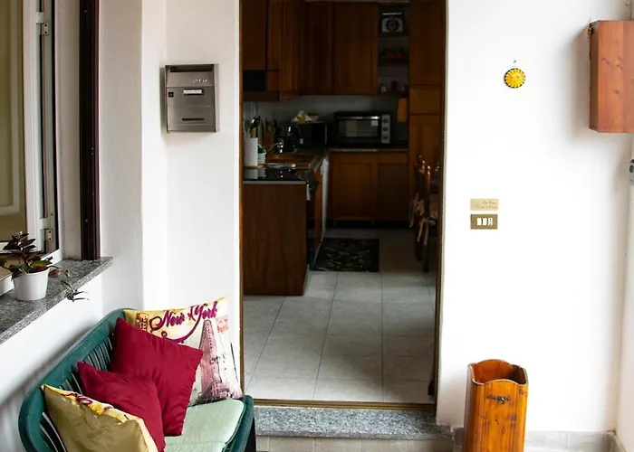 Lacasadeinonni - Laghi&relax Apartment *